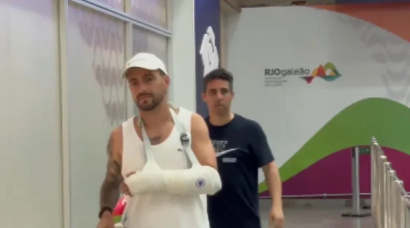 Arrascaeta em imagem relacionada à cirurgia no punho